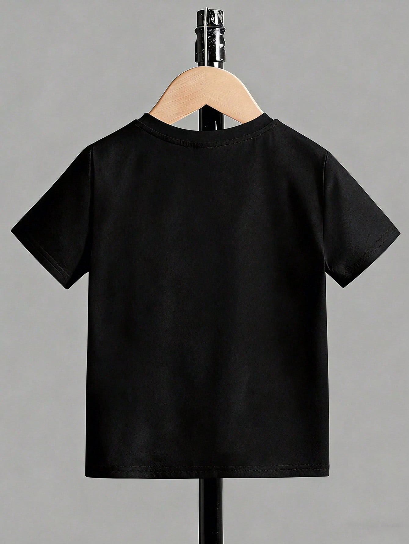 男の子用夏物ラウンドネック半袖シャツ - デジタルブロック柄 - Summer Clothing Images のレビューと価格